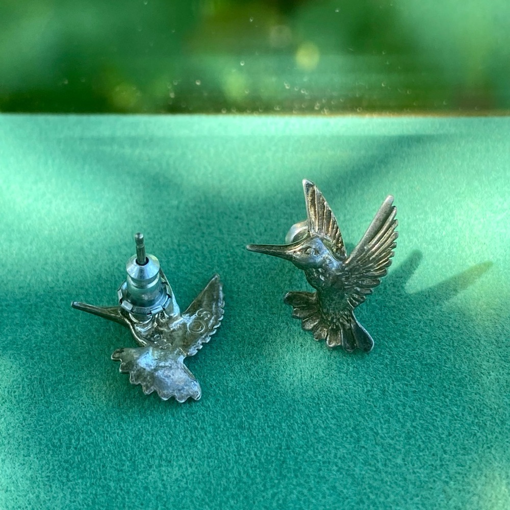 Cute little Silver hummingbird earrings - Picture 4 of 4